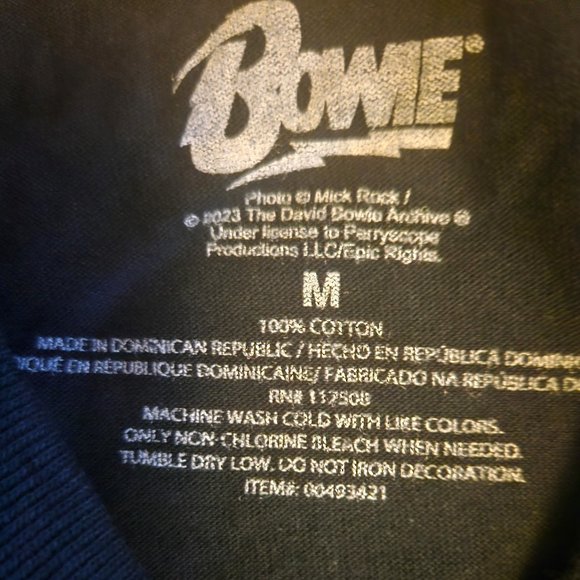 David Bowie Ziggy Stardust and Spiders from Mars rock Official T-Shirt XL NWT - Picture 3 of 4